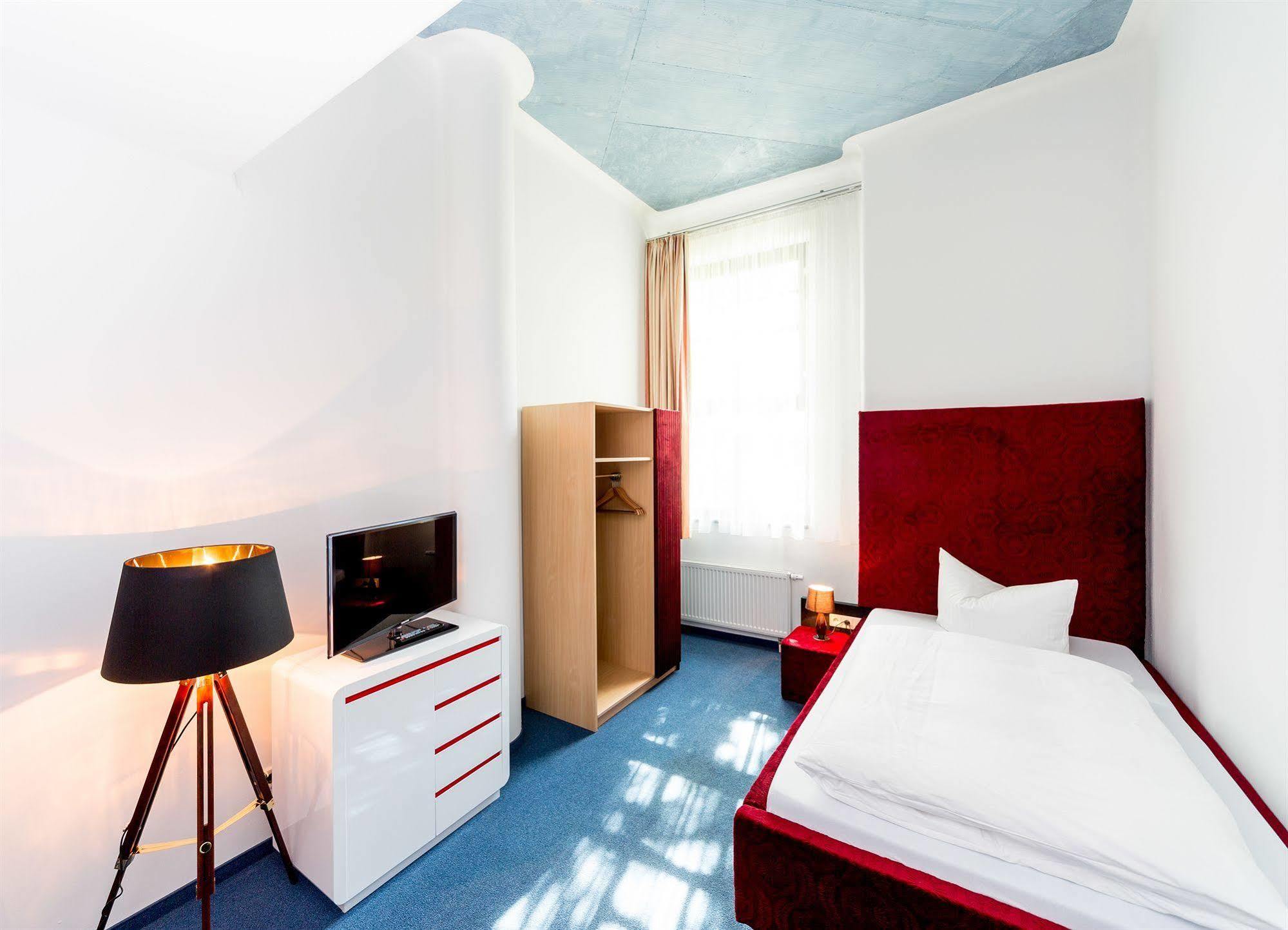 apartHOTEL Magdeburg Bagian luar foto